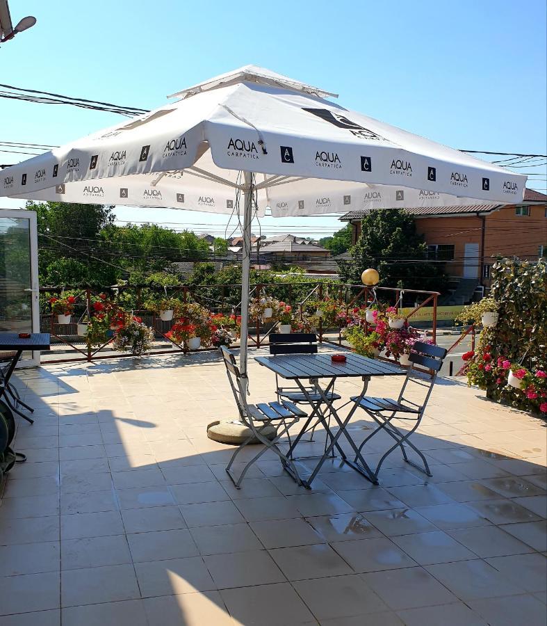 Vila Restaurant Angellys Tuzla Buitenkant foto