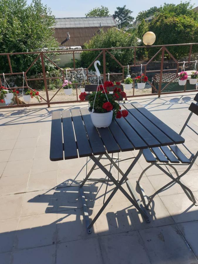 Vila Restaurant Angellys Tuzla Buitenkant foto