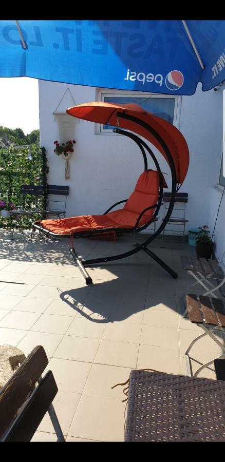 Vila Restaurant Angellys Tuzla Buitenkant foto